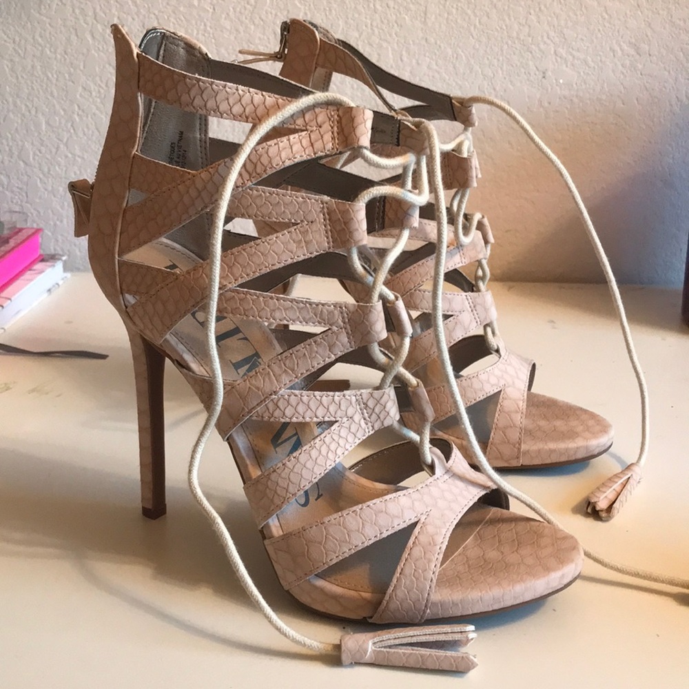 Sam & Libby snake skin heels